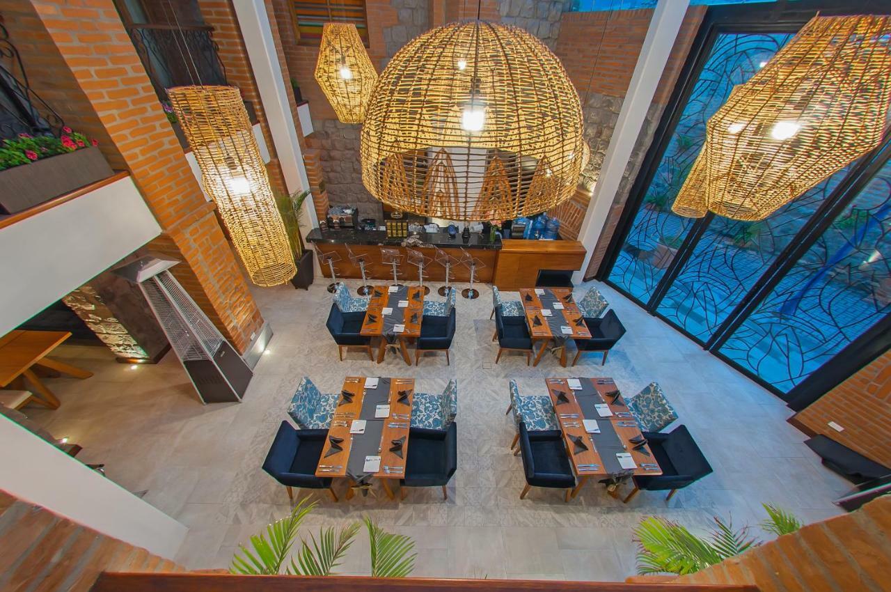 Hotel Otavalo Extérieur photo