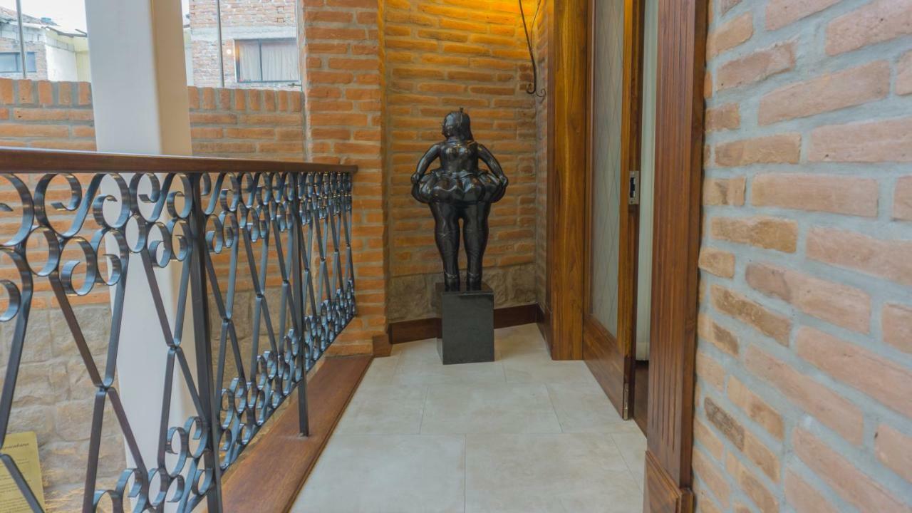 Hotel Otavalo Extérieur photo