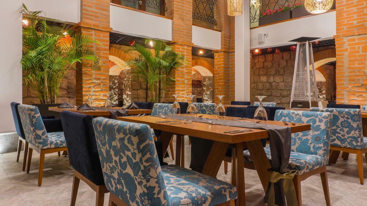 Hotel Otavalo Extérieur photo