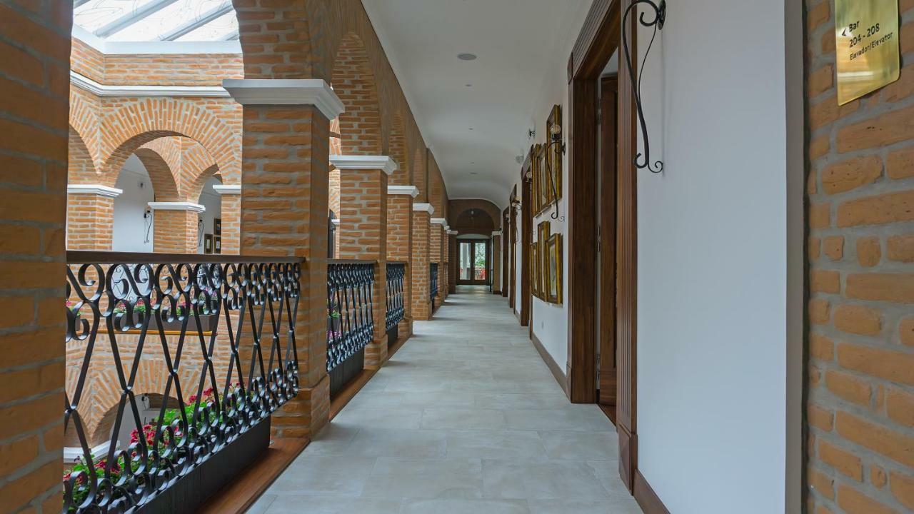 Hotel Otavalo Extérieur photo